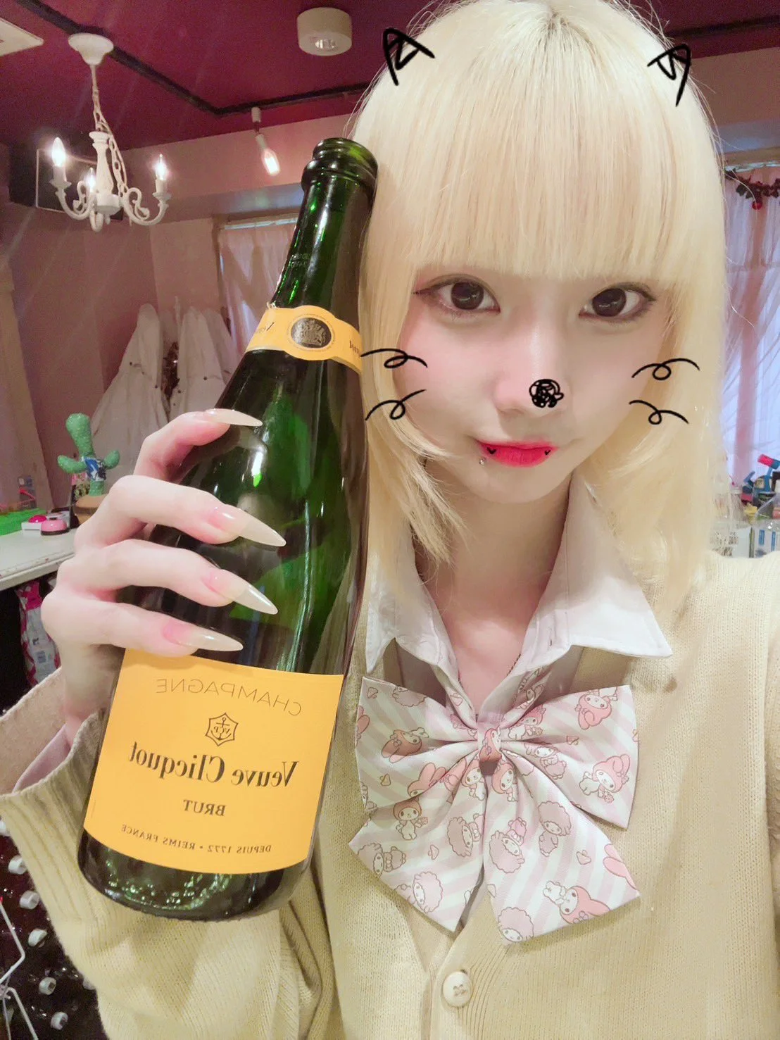 キャストの画像